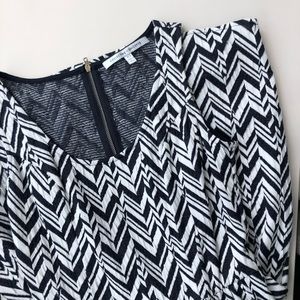 Collective concepts sleeveless chevron dress